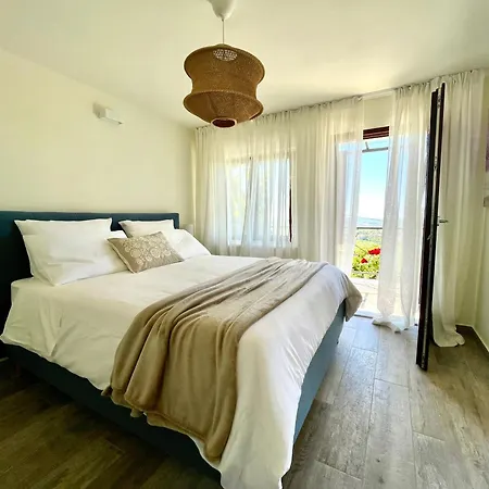 Dore- Boutique House With View * Smartno